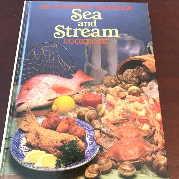 Vintage Cookbook 'Sea and Stream' by The Southern Heritage Cookbook Series - Picture 1 of 1